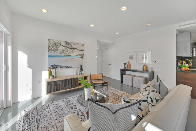 Detail Gallery Image 32 of 56 For 133 S Los Robles Ave #205,  Pasadena,  CA 91101 - 2 Beds | 2 Baths