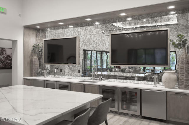 Image 28 of 34 For 2424 Quartsite Drive