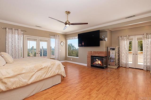 Detail Gallery Image 23 of 39 For 572 Marine View Ave, Del Mar,  CA 92014 - 5 Beds | 4/1 Baths