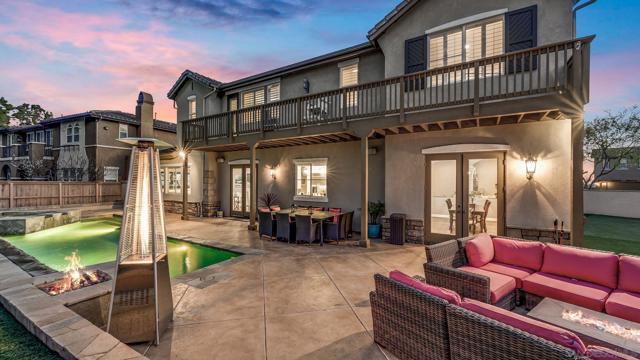 571 Lynwood Dr, Encinitas CA: https://media.crmls.org/mediaz/79e38d25-9737-47b3-89b9-8c7034c8d798.jpg