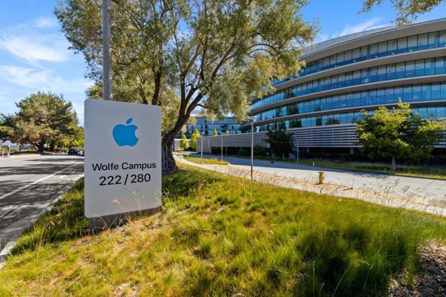 1225 Vienna Drive, Sunnyvale CA: https://media.crmls.org/mediaz/79e39ede-5300-477c-bc6b-6661a926cd3b.jpg