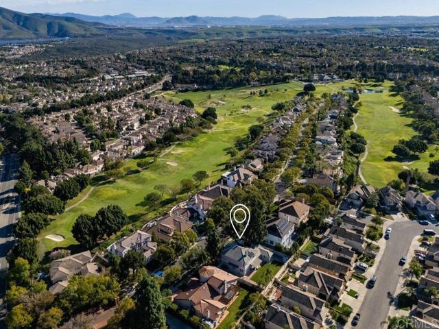 Detail Gallery Image 3 of 50 For 1086 Augusta Pl, Chula Vista,  CA 91915 - 5 Beds | 3 Baths