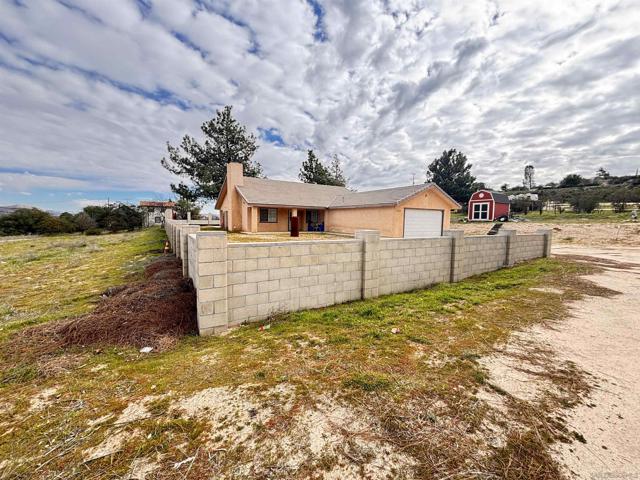 2185 Manzanita Ln, Boulevard CA: https://media.crmls.org/mediaz/79e52c6a-dee9-473e-b0e9-a08deb37bbba.jpg