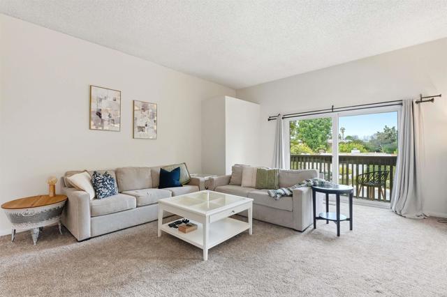 6615 Reservoir Court, San Diego CA: https://media.crmls.org/mediaz/79e540da-2c56-416e-8f56-124d4fef3029.jpg