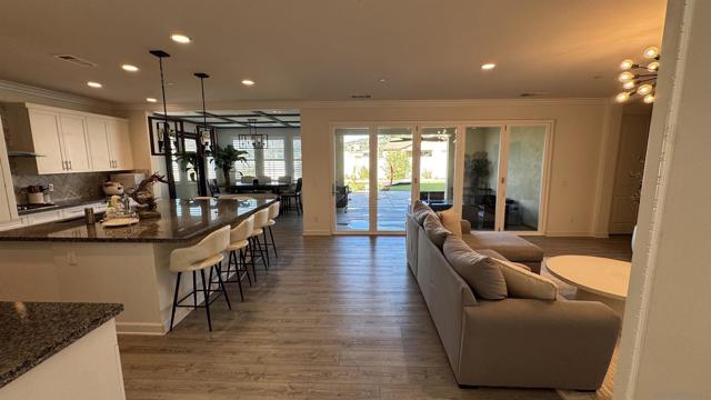 1337 Baumgartner Way, Escondido CA: https://media.crmls.org/mediaz/79e5bc71-fc6f-456a-878f-86fa846530ca.jpg