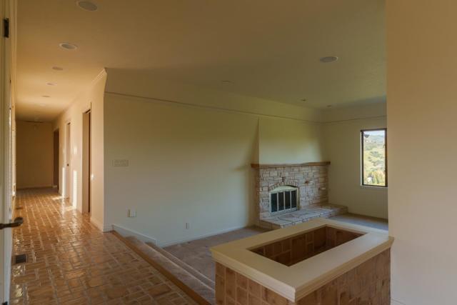 54 Corral De Tierra Road, Salinas CA: https://media.crmls.org/mediaz/79e6f9d2-067f-4d38-a531-23dac8ce2805.jpg