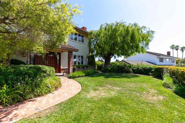 5353 Westknoll Dr, San Diego CA: https://media.crmls.org/mediaz/79e72f91-ee76-430f-9be6-707bafaa3c2d.jpg