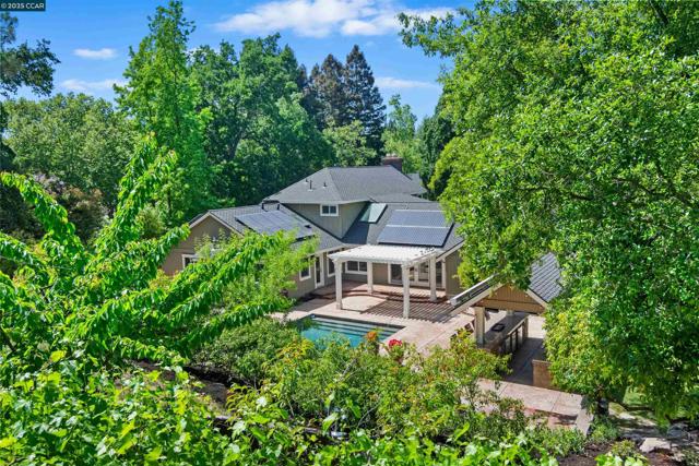 2140 Hidden Oak Dr, Danville CA: https://media.crmls.org/mediaz/79e84a94-45de-49c8-806d-58a0a71750af.jpg