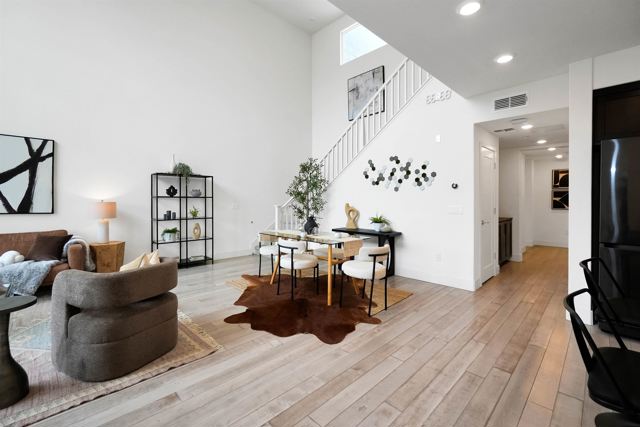 45039 Insight St, Fremont CA: https://media.crmls.org/mediaz/79e96c43-0be8-4981-9447-8eb413490477.jpg