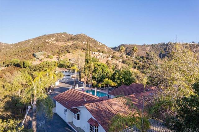 748 Old Oak Ridge, San Marcos CA: https://media.crmls.org/mediaz/79ea6aa4-8ab4-4ea4-9a8f-288a7505df03.jpg