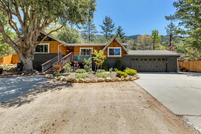 25440 Rim Rock Road, Idyllwild CA: https://media.crmls.org/mediaz/79ea7776-5d27-4343-9585-cf263787c602.jpg