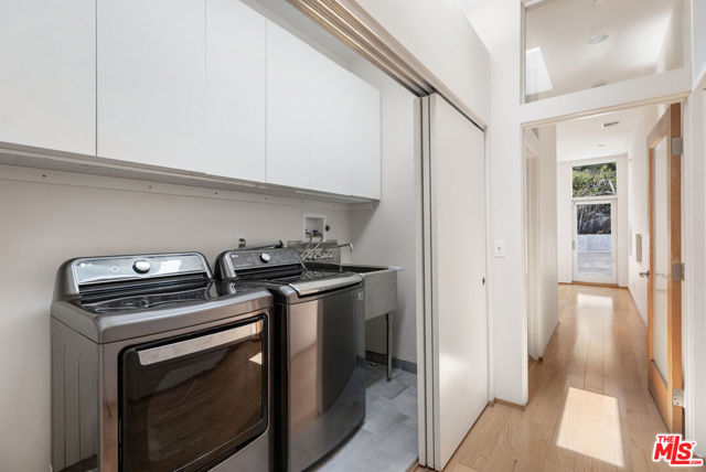 1801 Baxter Street, Los Angeles CA: https://media.crmls.org/mediaz/79eaa0a6-62d3-4b35-88fb-8fa0916341e6.jpg