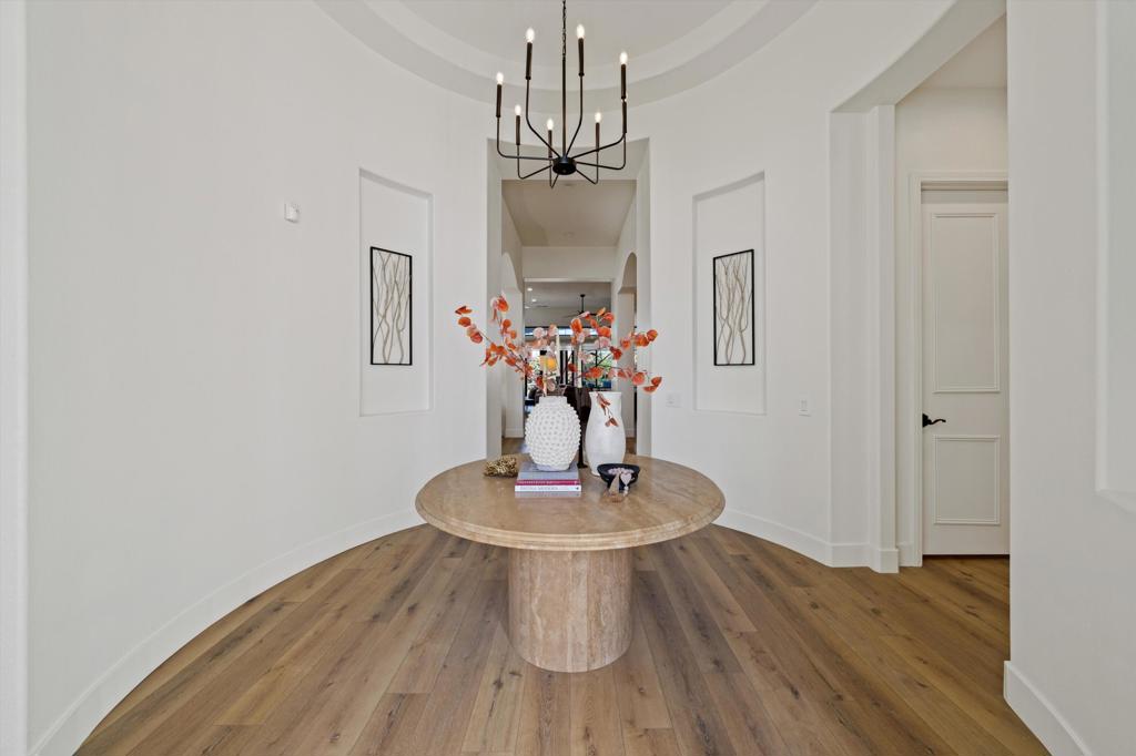 MLS #219120024DA img 2