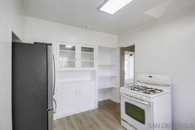 12224 Lemon Crest Drive, Lakeside CA: https://media.crmls.org/mediaz/79eb361c-4bc6-4860-a6e6-76023277320c.jpg