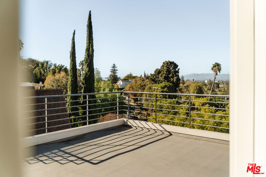 13866 Valley Vista BoulevardSherman Oaks img 24
