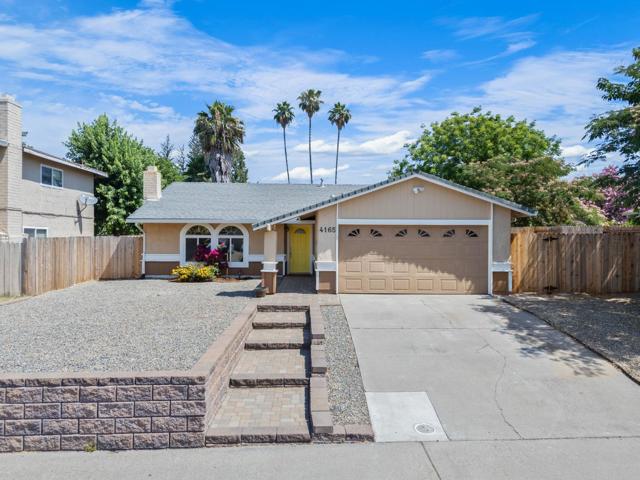 4165 Ernestine Way, North Highlands CA: https://media.crmls.org/mediaz/79eb572c-8bbd-45ea-acf0-54a77302610d.jpg