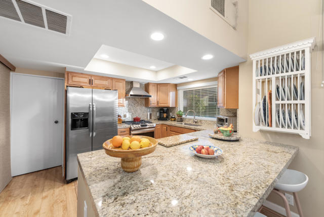 46510 Arapahoe Drive, Indian Wells CA: https://media.crmls.org/mediaz/79eb836c-3814-443a-9415-c9b352a264b7.jpg