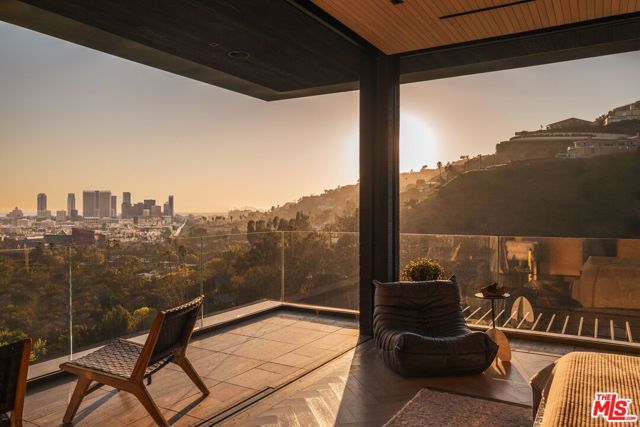 1851 N Stanley Avenue, Los Angeles CA: https://media.crmls.org/mediaz/79ebcc5e-73d0-4c7e-95f1-781bd1f0cf79.jpg
