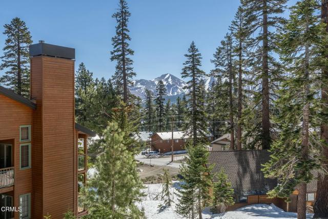 435 Lakeview Boulevard, Mammoth Lakes CA: https://media.crmls.org/mediaz/79ed26bd-2abd-4d4e-badd-7feaa3a6b158.jpg