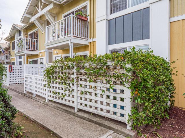755 14th Avenue, Santa Cruz CA: https://media.crmls.org/mediaz/79ed3ede-b9dd-4ce3-8dde-773aea19e02b.jpg