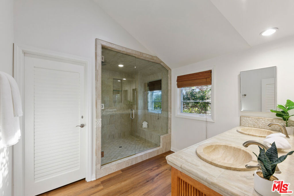 MLS #26862523 image #16