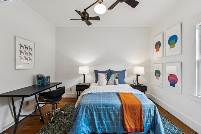 3215 Liberty Ave, Alameda CA: https://media.crmls.org/mediaz/79ed9de8-4615-4e71-99ac-840ff6f41393.jpg