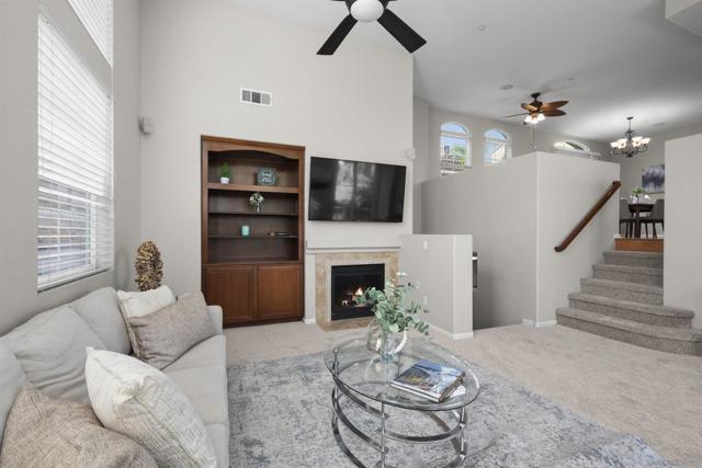 2701 Villas Way, San Diego CA: https://media.crmls.org/mediaz/79ed9e40-e015-4cc8-992b-d70e85902aa2.jpg