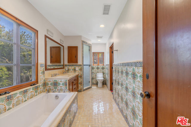 221 S Beverly Glen Boulevard, Los Angeles CA: https://media.crmls.org/mediaz/79ee2364-12f4-4fff-9449-0d72ac851bf2.jpg