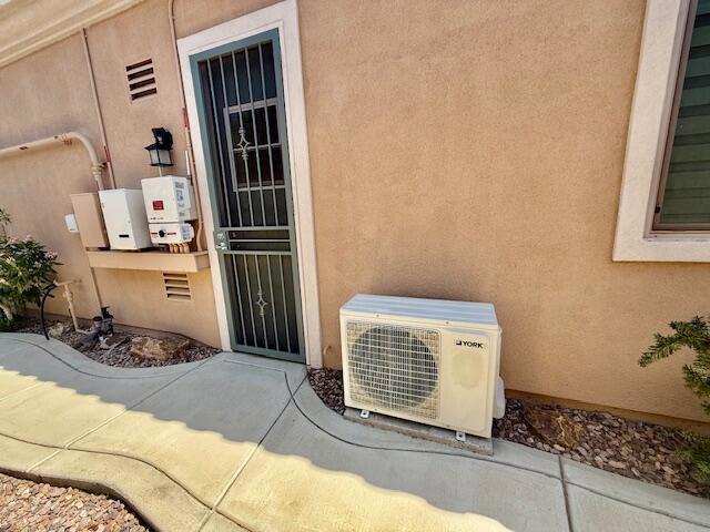 41459 Calle Pampas, Indio CA: https://media.crmls.org/mediaz/79ee7e5f-153f-4b11-a7b6-1f2940f08447.jpg