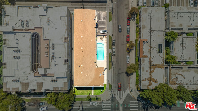 14254 Burbank Boulevard photo 7