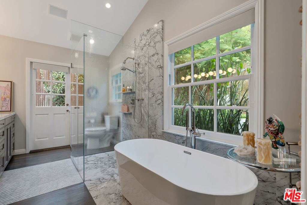 MLS #25604711 image #23