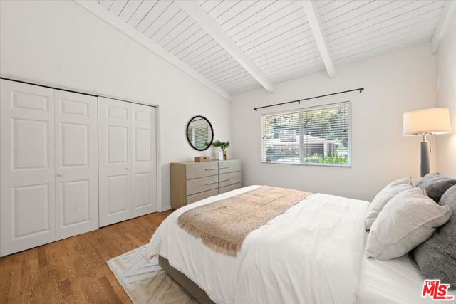 1220 N Norman Place, Los Angeles CA: https://media.crmls.org/mediaz/79efdaf5-5eba-4618-9a96-3197a441da1f.jpg