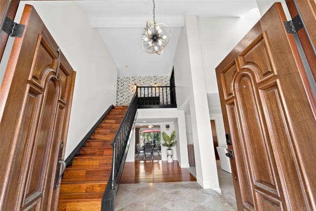 Image 14 of 39 For 7056 Del Cerro Boulevard