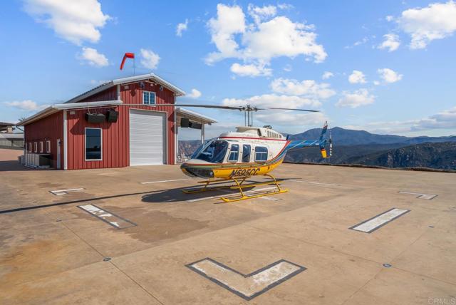 24949 Thunder Mountain Road, Ramona CA: https://media.crmls.org/mediaz/79f0a006-9835-43d3-bef9-1c913b3f7c00.jpg
