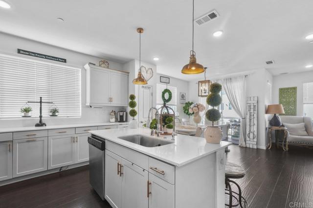 Image 8 of 28 For 1205 Paseo Sea Cliff  69