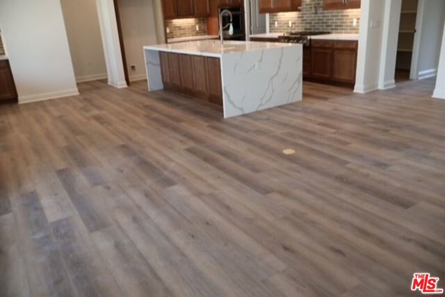 3719 Pathway Court, Bakersfield CA: https://media.crmls.org/mediaz/79f13b3b-d90e-43b5-9a45-4611d7d914a5.jpg