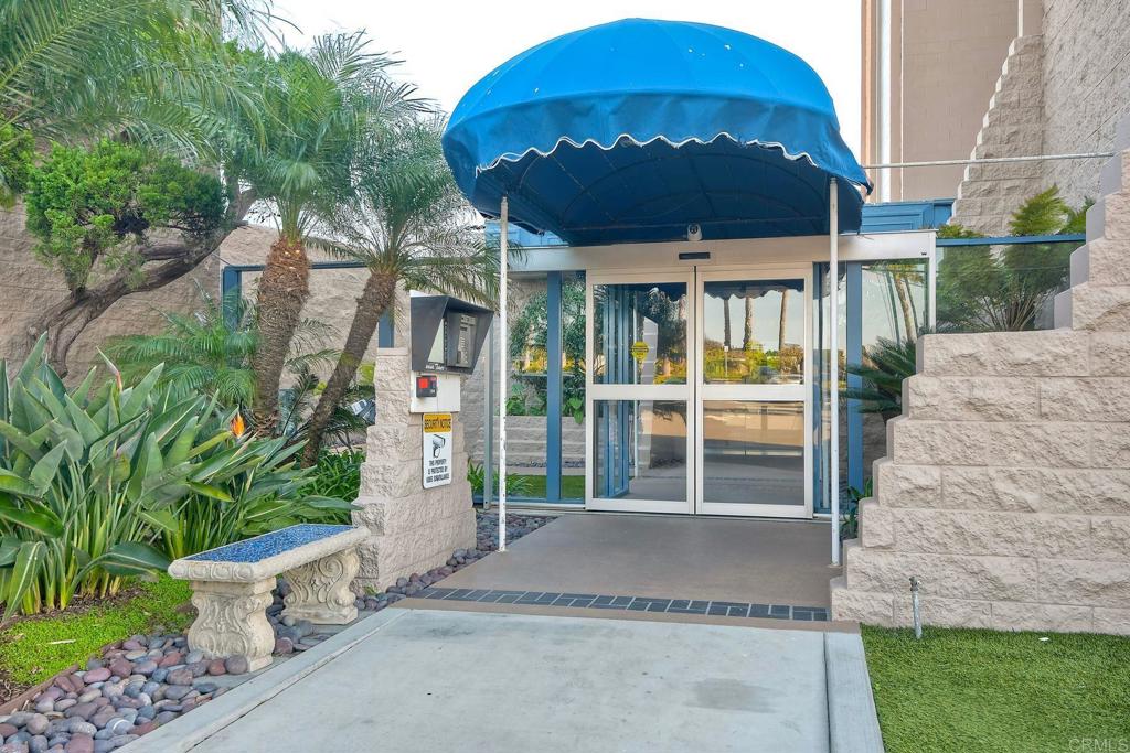 1200 N Harbor - photo 3