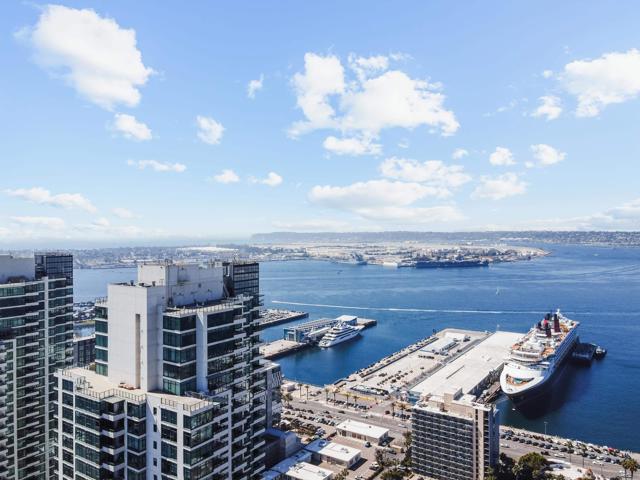 1205 Pacific Hwy, San Diego CA: https://media.crmls.org/mediaz/79f33317-b898-403d-b1d5-e7d8fb37b0a8.jpg