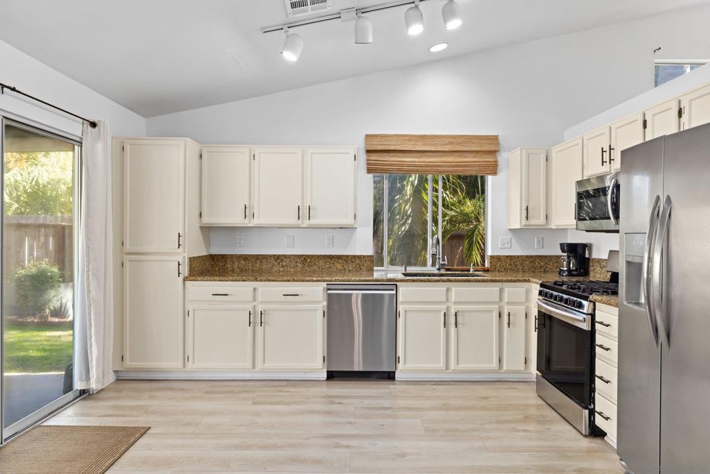 286 Glendale Ave - photo 11