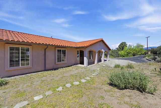 Detail Gallery Image 3 of 74 For 26940 Paradise Meadow Ln, Valley Center,  CA 92082 - 3 Beds | 2 Baths