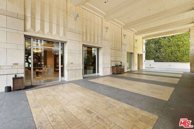 10727 Wilshire Boulevard, Los Angeles CA: https://media.crmls.org/mediaz/79f52bd0-a9ee-4d12-8df0-2ece8ce4c08d.jpg