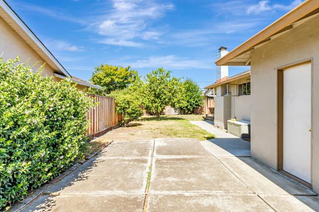 2905 Cambridge Drive, San Jose CA: https://media.crmls.org/mediaz/79f55160-dcb5-4d29-9d02-48abdefb7376.jpg