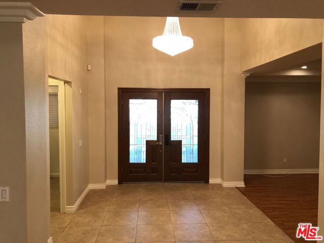 10723 Ridge Canyon Road, Rancho Cucamonga CA: https://media.crmls.org/mediaz/79f559d2-6b8c-4795-be1e-d463a63fdd40.jpg
