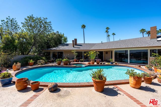 Drew Fenton | 2200 Jeffersonia Way Los Angeles CA | MLS: 7413502