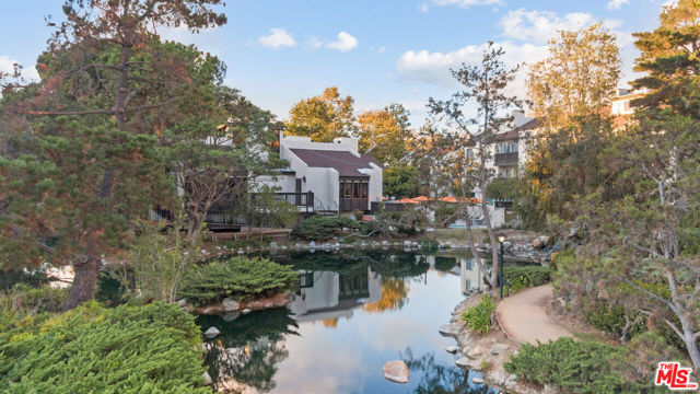9206 Summertime Lane, Culver City CA: https://media.crmls.org/mediaz/79f60037-124a-4ce0-a93c-b6354e6c244c.jpg