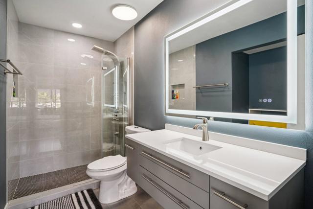 Image 32 of 47 For 2727 Sierra Madre  5