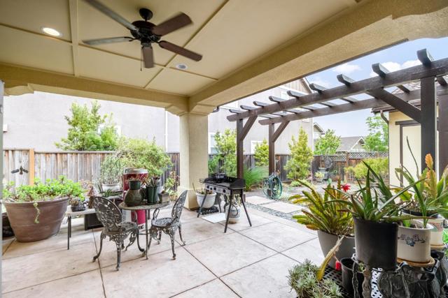 13145 Chamberlain Avenue, Marina CA: https://media.crmls.org/mediaz/79f639cb-aeb2-4633-96fb-9e93ac754275.jpg