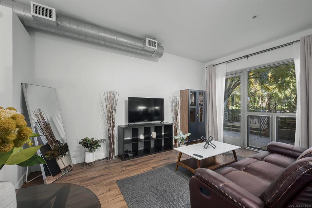 889 Date St. - photo 5