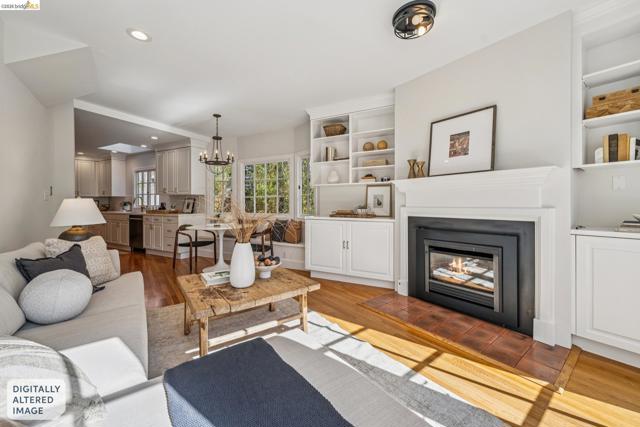 Image 28 of 59 For 4201 Lakeshore Ave