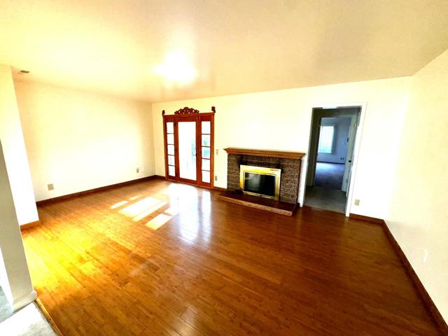 3012 Ellen Court, Marina CA: https://media.crmls.org/mediaz/79f730d7-41d3-463f-879d-95883ce19ef5.jpg